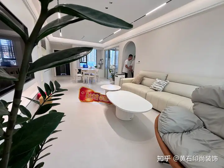 French Retro Decor Example