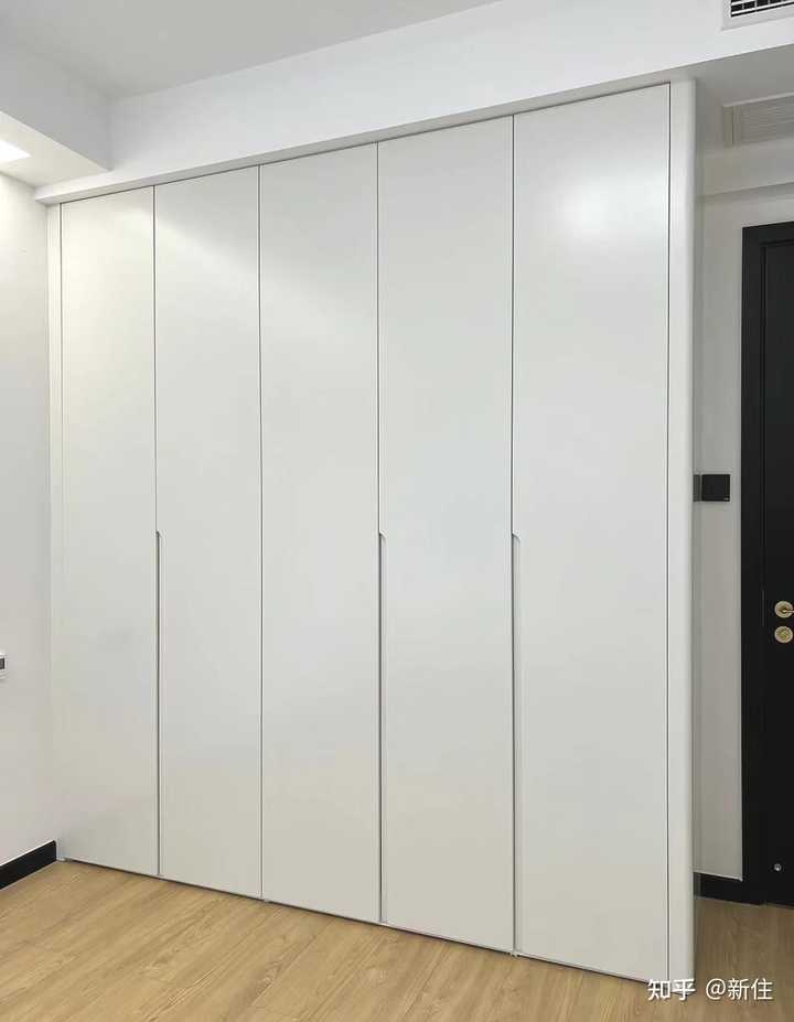 Groove handle example