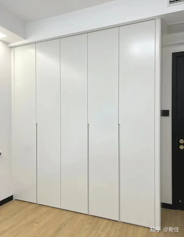 Groove handle example